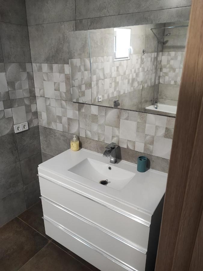 Precioso Bajo Muy Grande A 200 Metros De Playa Apartamento Chipiona Exterior foto